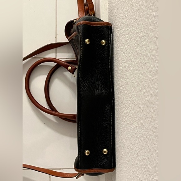 Vintage Liz Claiborne genuine leather purse - Picture 4 of 8